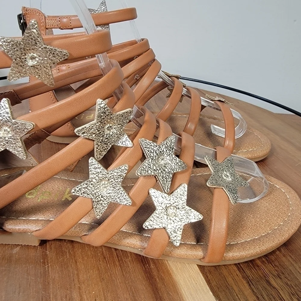 Kidpik Gold Stars Gladiator Sandals Size 1